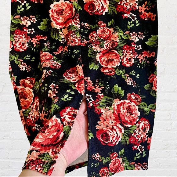 HIGH WAIST BACK SLIT FLORAL BELOW KNEE SKIRT - Picture 4 of 6